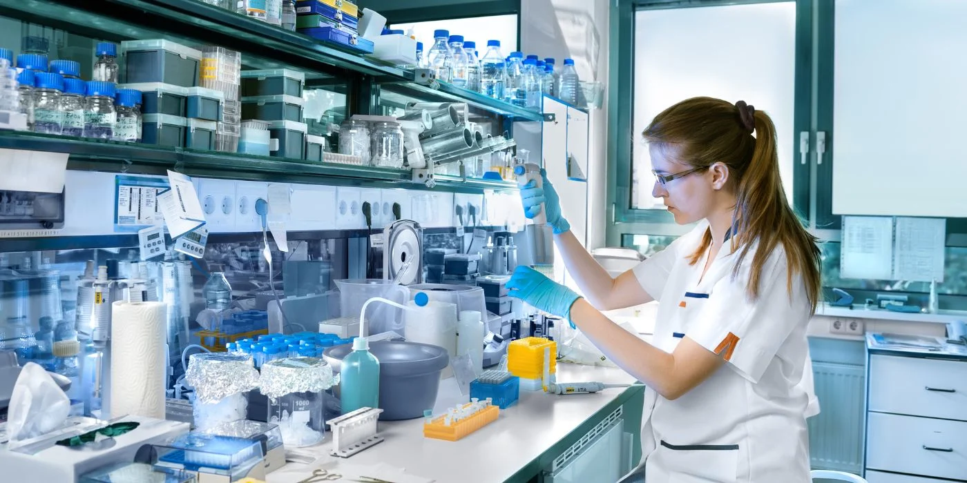 EE. UU. suma 26 farmacéuticas a su plan de precios y cubre ya el 90,0% del mercado de marca, con Colombia expuesta por su metodología de referenciación internacional