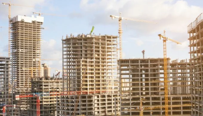 Caída de 2,5% en el PIB de construcción inmobiliaria, algunos indicadores y perspectivas para el 2025