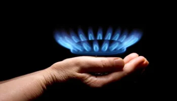 Gas