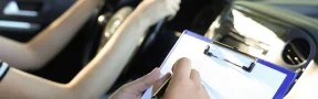exámenes de conducción