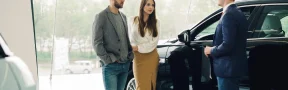 vendedor carro Colombia