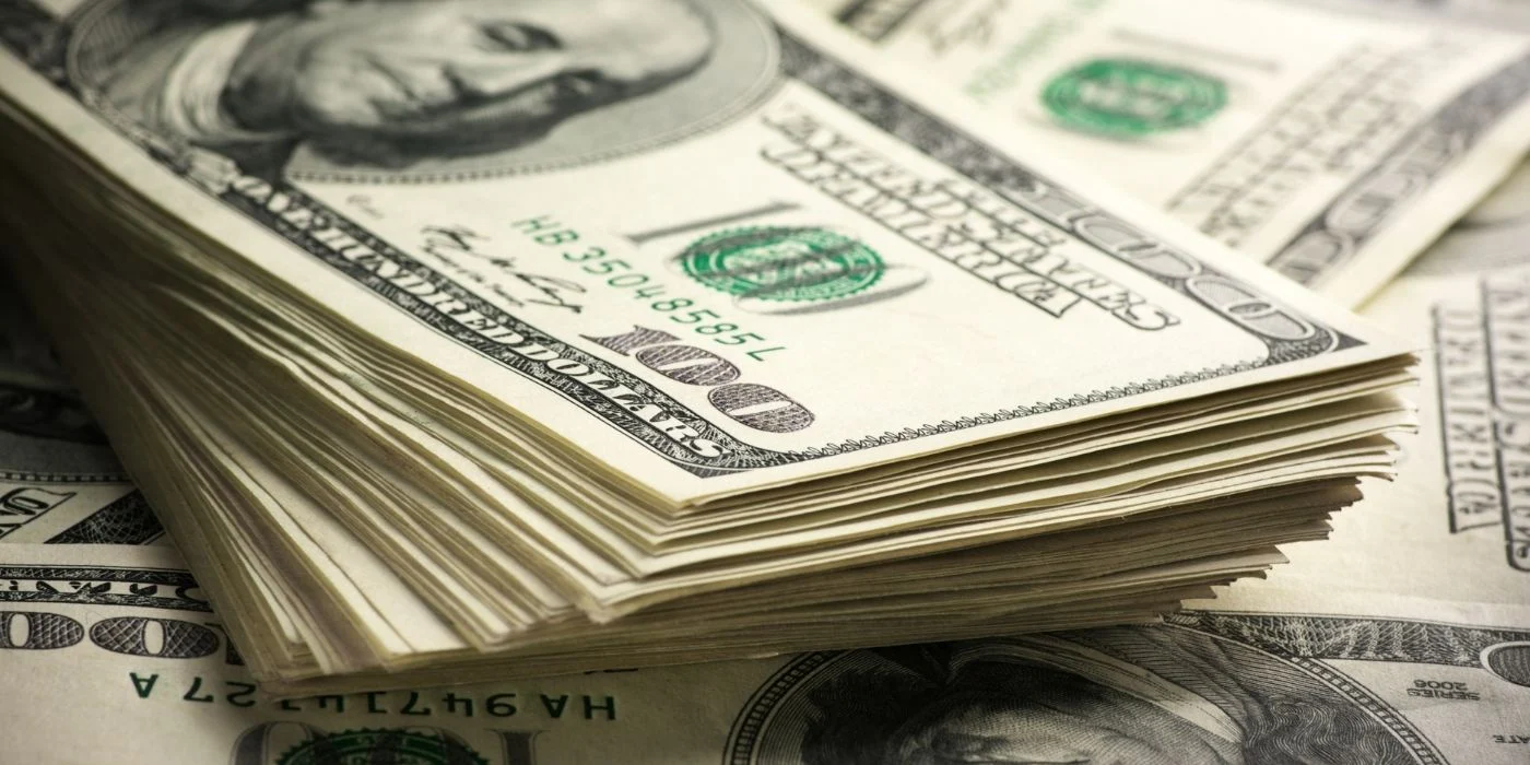 Dólar en Colombia acumula alza semanal de 3,15% en la antesala del debut de Kevin Warsh en Jackson Hole