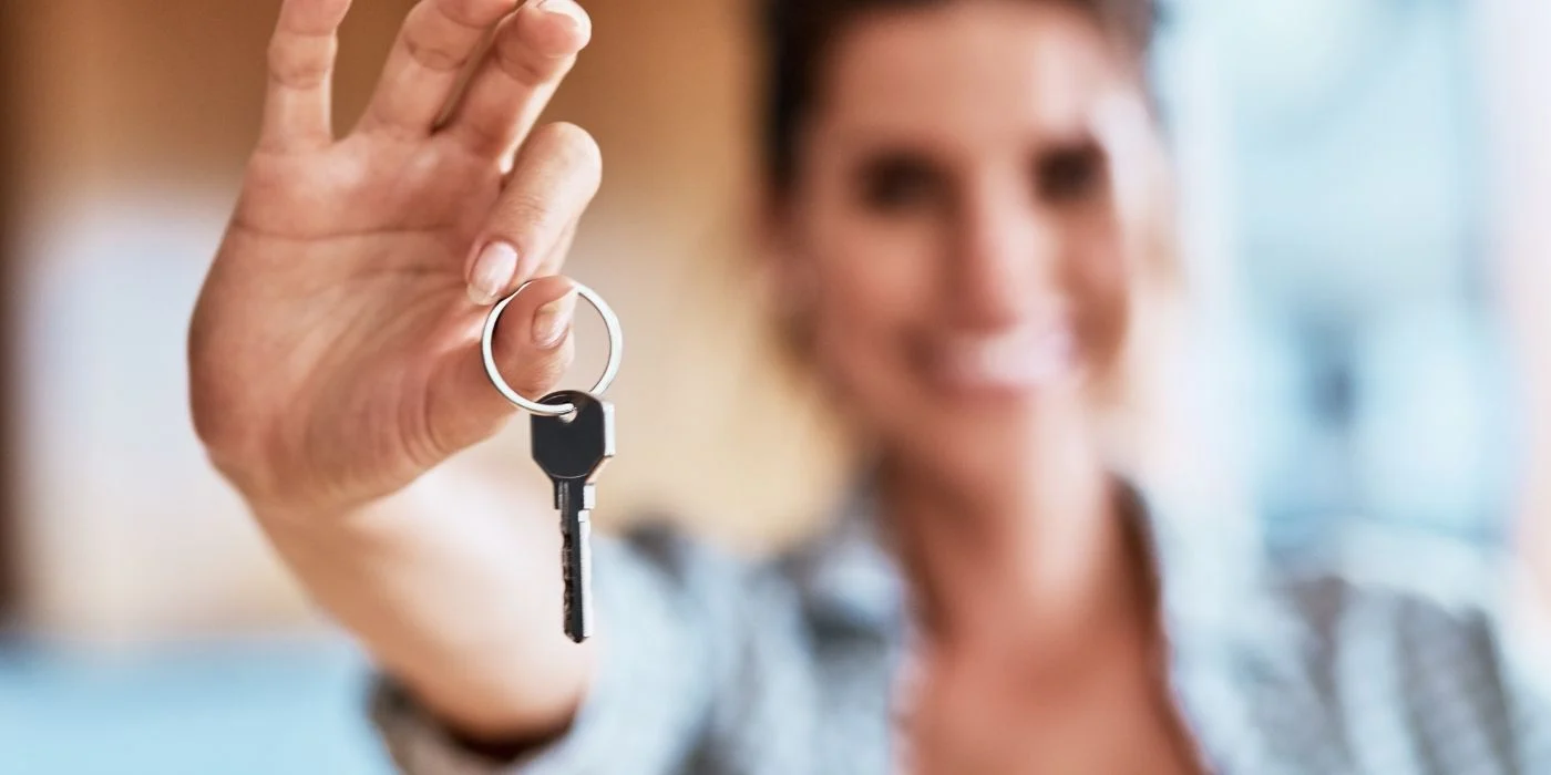 Solo 36,0% de los colombianos es propietario de vivienda, la tasa más baja frente al mayor tiempo de ahorro de cuota inicial en la región.