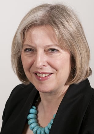 ¿Margaret Thatcher o Angela Merkel? Dos Ejemplos de Liderazgo a Seguir por Theresa May
